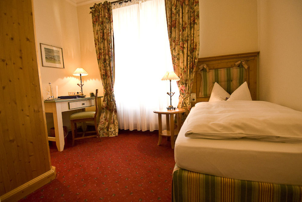 Hotel Post Murnau Murnau am Staffelsee Extérieur photo